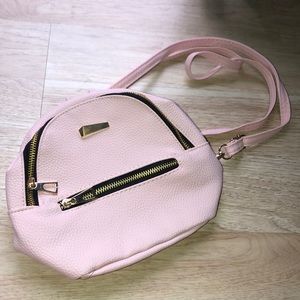 Mini backpack 👛🌸